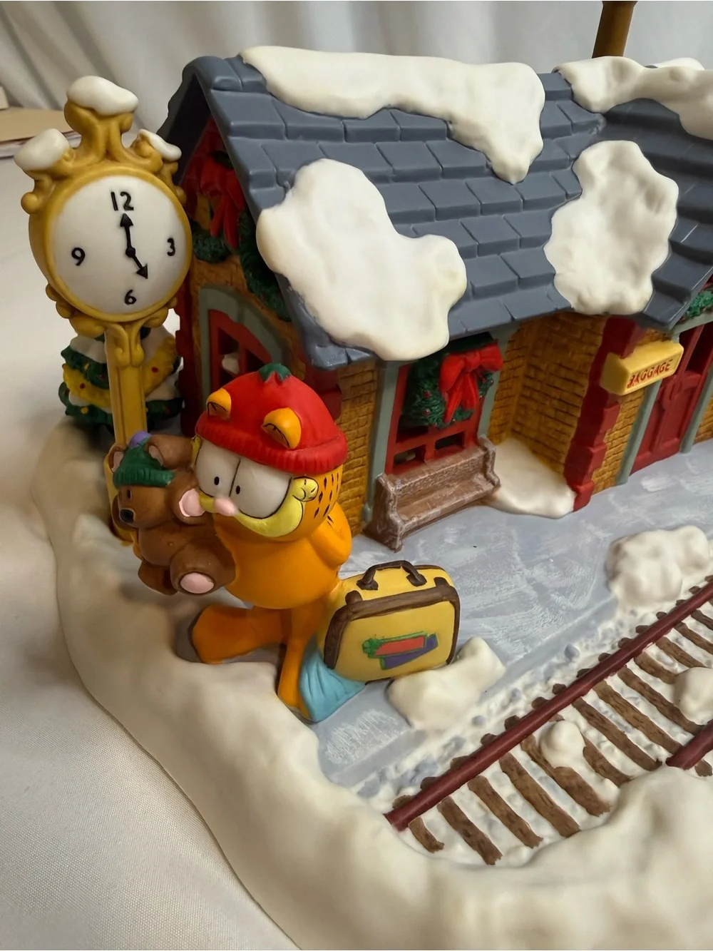 Vintage Danbury Mint Garfield Christmas Village Train Station Depot